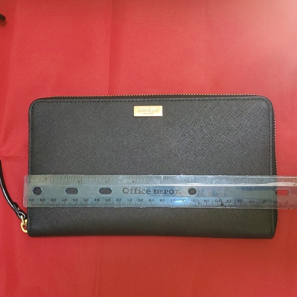 Kate Spade Women's Wallet - Picture 9 of 16